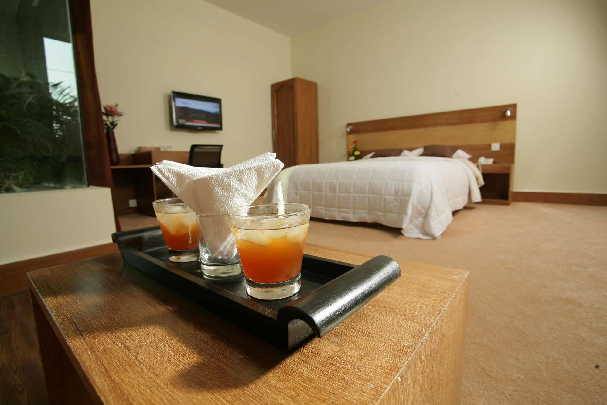 Richmond Hotel & Suites Дакка Экстерьер фото